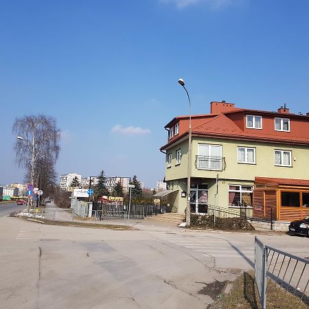 Хостел Roadway Кельце Экстерьер фото